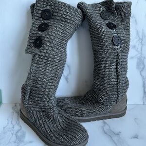 UGG Classic Cardy Gray Chunky Cable Sweater Boot Size 5